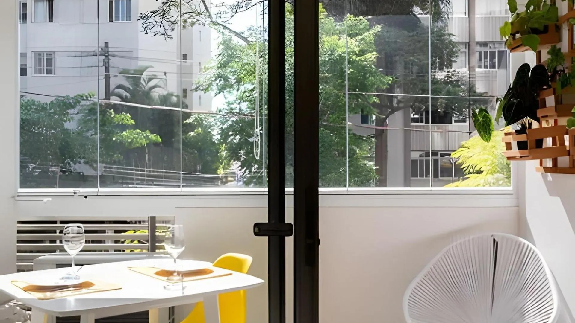 Apartment Lindo Ape No Coracao Da Vila Madalena! 5 Minutos Do Metro! Sao Paulo